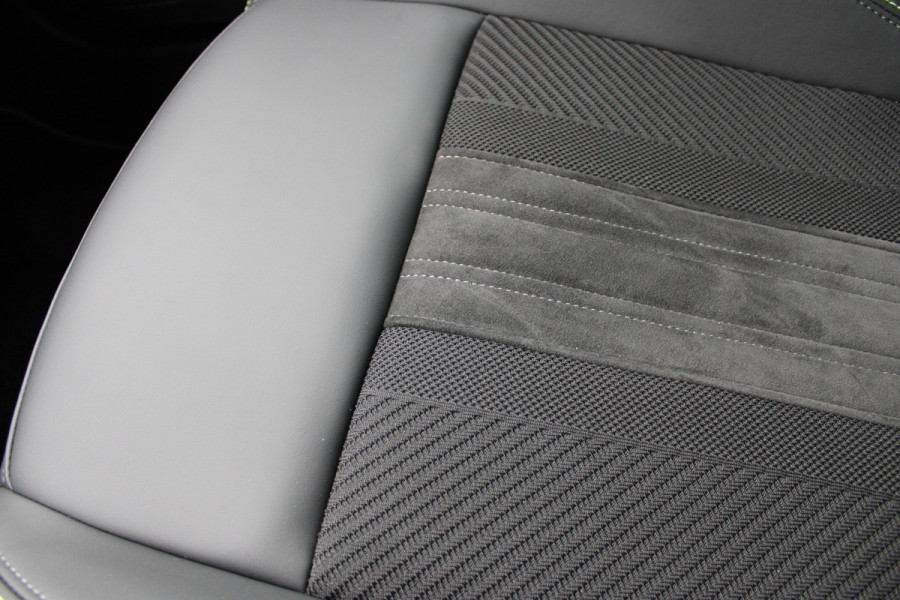 Peugeot 408 1.6 HYbrid 225 EAT8 GT | Panoramadak | Massage | Adatieve cruise | FULL