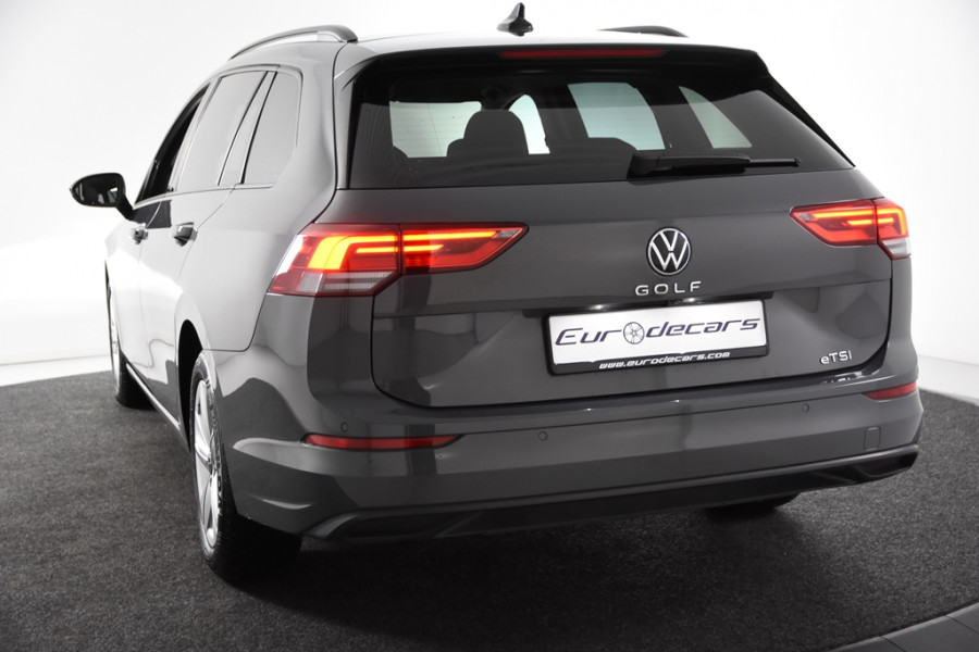 Volkswagen Golf Variant 1.0 eTSI Life DSG *1ste Eigenaar*Navigatie*Stoelverwarming*Camera*
