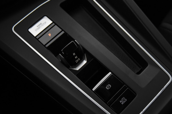 Volkswagen Golf Variant 1.0 eTSI Life DSG *1ste Eigenaar*Navigatie*Stoelverwarming*Camera*