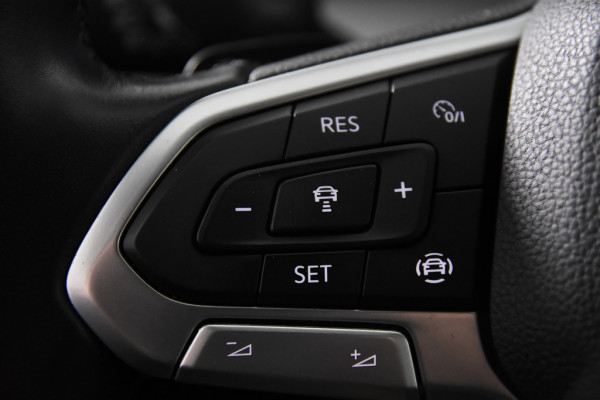 Volkswagen Golf Variant 1.0 eTSI Life DSG *1ste Eigenaar*Navigatie*Stoelverwarming*Camera*