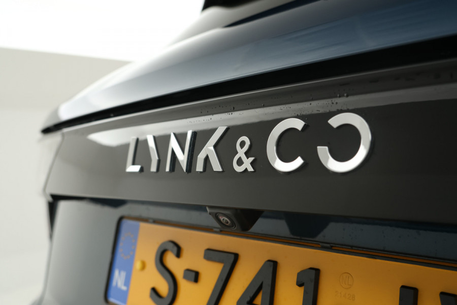 Lynk & Co 01 1.5 Black pakket, Navigatie, Apple carplay.
