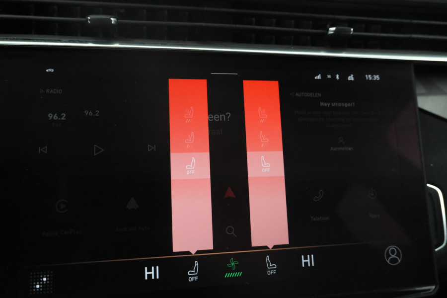 Lynk & Co 01 1.5 Black pakket, Navigatie, Apple carplay.