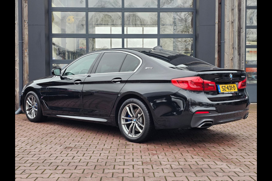 BMW 5 Serie 530e iPerformance High Executive | Automaat | M Sport | LED | Stoelverwarming | Park Assist | Driving Assist | Leder | M Aerodynamics |
