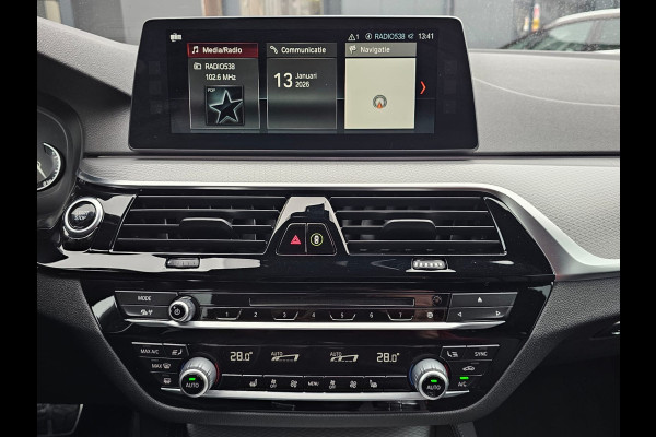 BMW 5 Serie 530e iPerformance High Executive | Automaat | M Sport | LED | Stoelverwarming | Park Assist | Driving Assist | Leder | M Aerodynamics |