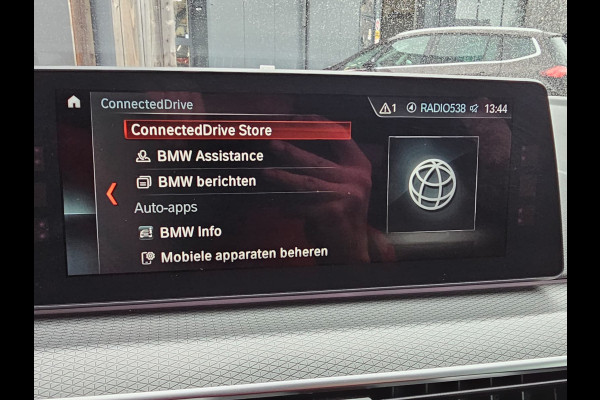 BMW 5 Serie 530e iPerformance High Executive | Automaat | M Sport | LED | Stoelverwarming | Park Assist | Driving Assist | Leder | M Aerodynamics |