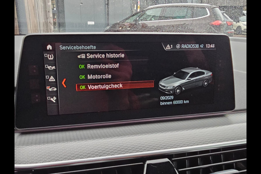 BMW 5 Serie 530e iPerformance High Executive | Automaat | M Sport | LED | Stoelverwarming | Park Assist | Driving Assist | Leder | M Aerodynamics |