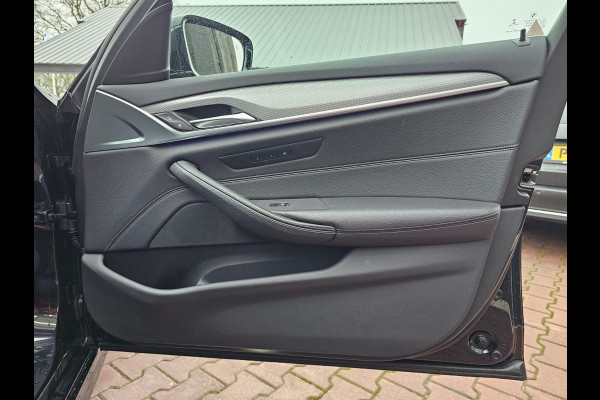 BMW 5 Serie 530e iPerformance High Executive | Automaat | M Sport | LED | Stoelverwarming | Park Assist | Driving Assist | Leder | M Aerodynamics |