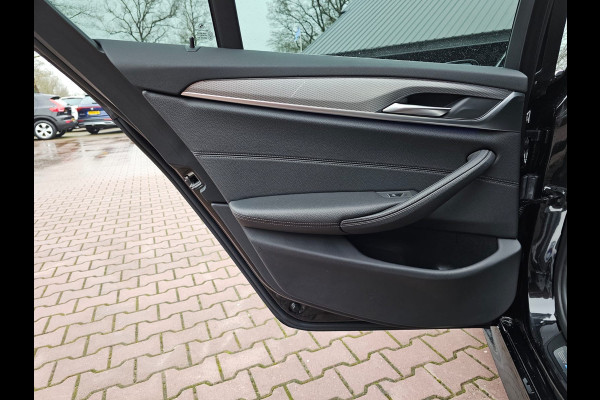 BMW 5 Serie 530e iPerformance High Executive | Automaat | M Sport | LED | Stoelverwarming | Park Assist | Driving Assist | Leder | M Aerodynamics |