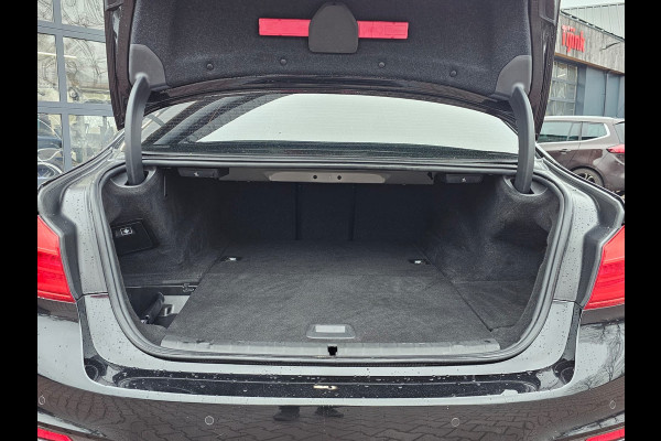 BMW 5 Serie 530e iPerformance High Executive | Automaat | M Sport | LED | Stoelverwarming | Park Assist | Driving Assist | Leder | M Aerodynamics |