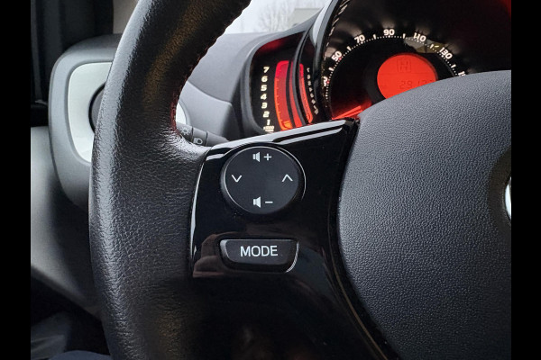 Toyota Aygo 1.0 VVT-i x-play | Carplay | Achteruitrijcamera | Airco | Automaat