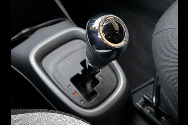 Toyota Aygo 1.0 VVT-i x-play | Carplay | Achteruitrijcamera | Airco | Automaat