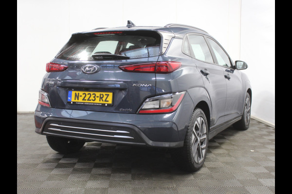 Hyundai Kona EV Comfort 64 kWh CAMERA | NAVI | CARPLAY | LMV17 | LED | PDC | CLIMATE | DAB | ADAPCRUISE