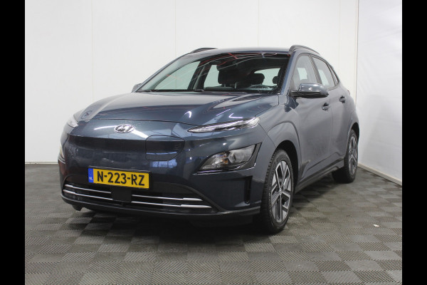 Hyundai Kona EV Comfort 64 kWh CAMERA | NAVI | CARPLAY | LMV17 | LED | PDC | CLIMATE | DAB | ADAPCRUISE