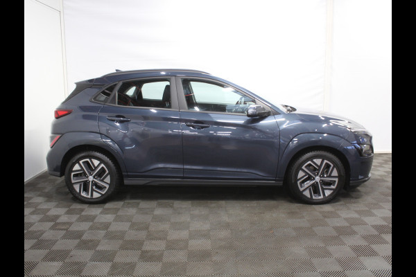 Hyundai Kona EV Comfort 64 kWh CAMERA | NAVI | CARPLAY | LMV17 | LED | PDC | CLIMATE | DAB | ADAPCRUISE