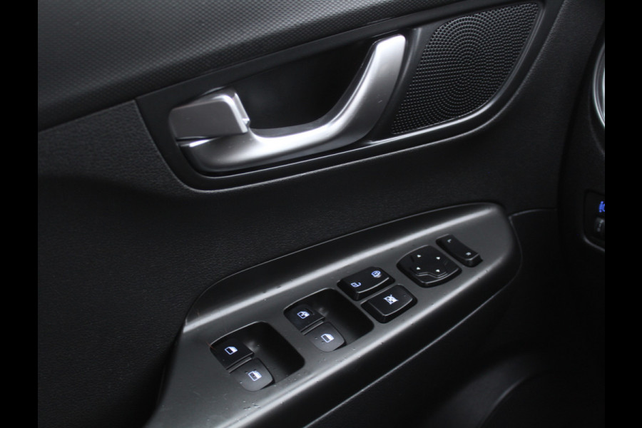 Hyundai Kona EV Comfort 64 kWh CAMERA | NAVI | CARPLAY | LMV17 | LED | PDC | CLIMATE | DAB | ADAPCRUISE