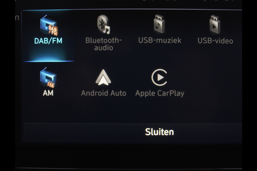 Hyundai Kona EV Comfort 64 kWh CAMERA | NAVI | CARPLAY | LMV17 | LED | PDC | CLIMATE | DAB | ADAPCRUISE