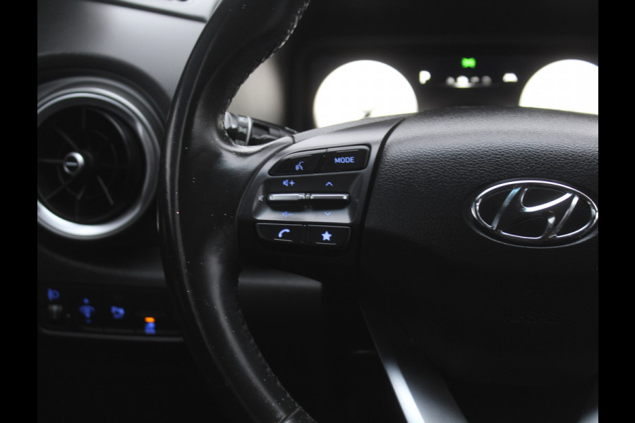 Hyundai Kona EV Comfort 64 kWh CAMERA | NAVI | CARPLAY | LMV17 | LED | PDC | CLIMATE | DAB | ADAPCRUISE