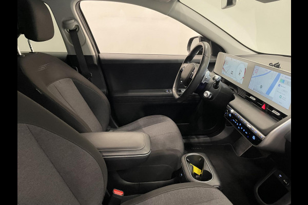 Hyundai IONIQ 5 Style 58 kWh SOH 98% Warmtepomp Airco ECC Navi Carplay Virtual Dashboard Trekhaak PDC VA+ Camera Full LED Adaptive Cruise 19" Velgen