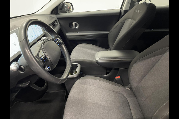 Hyundai IONIQ 5 Style 58 kWh SOH 98% Warmtepomp Airco ECC Navi Carplay Virtual Dashboard Trekhaak PDC VA+ Camera Full LED Adaptive Cruise 19" Velgen