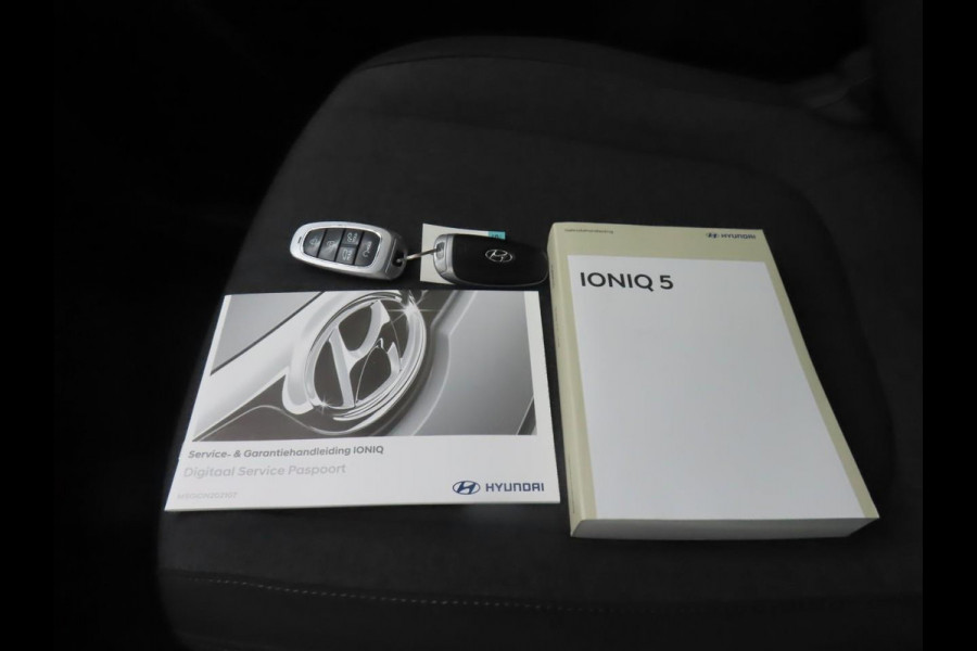 Hyundai IONIQ 5 Style 58 kWh SOH 98% Warmtepomp Airco ECC Navi Carplay Virtual Dashboard Trekhaak PDC VA+ Camera Full LED Adaptive Cruise 19" Velgen