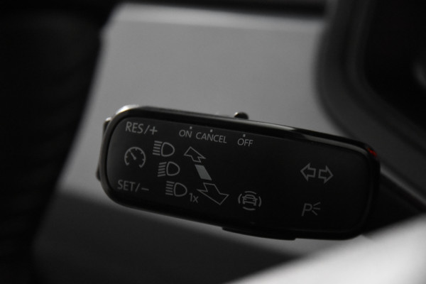 Seat Arona 1.0 TSI FR Edition *1ste Eigenaar*Navigatie*Parkassist*Carplay*