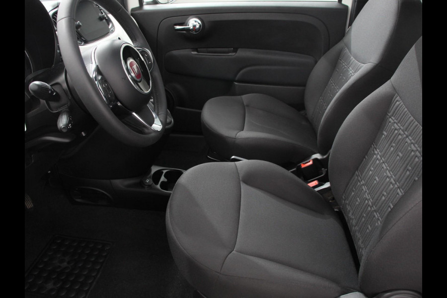 Fiat 500 1.0 Hybrid Dolcevita Panorama dak Control Parkeer Sensoren  Lichtmetalen Velgen Cruise Control