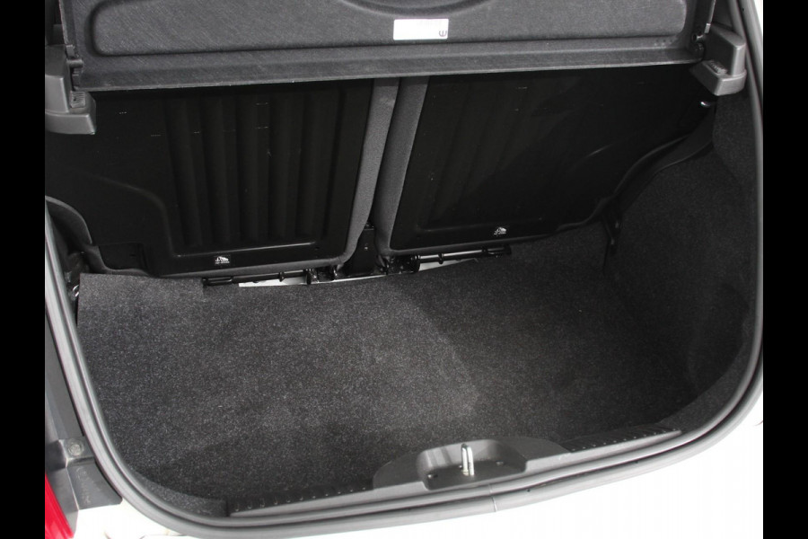 Fiat 500 1.0 Hybrid Dolcevita Panorama dak Control Parkeer Sensoren  Lichtmetalen Velgen Cruise Control