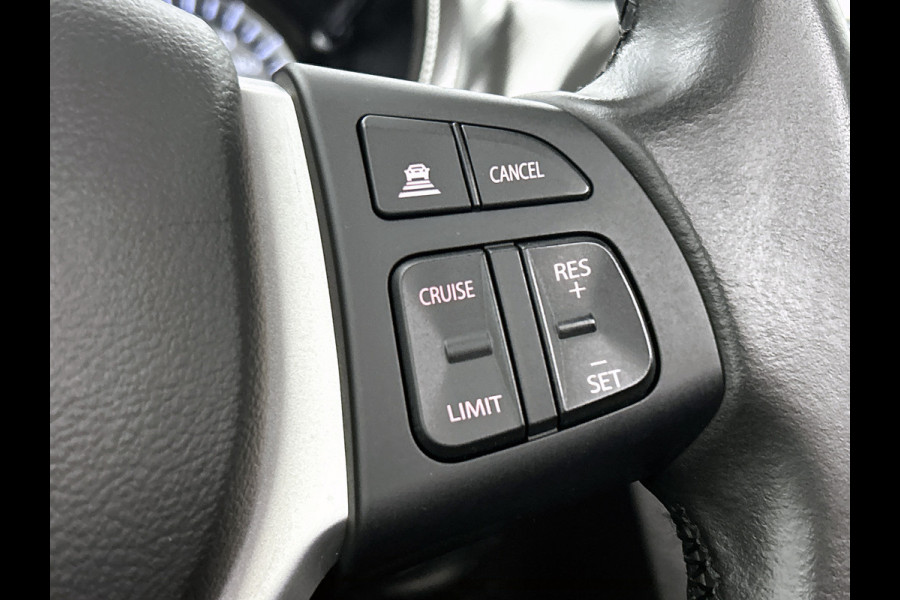 Suzuki Vitara 1.4 130PK Smart Hybrid / Panoramadak / Trekhaak / 1/2 Leder / Airco-ecc. / Pdc.V+A / Radio multimedia /