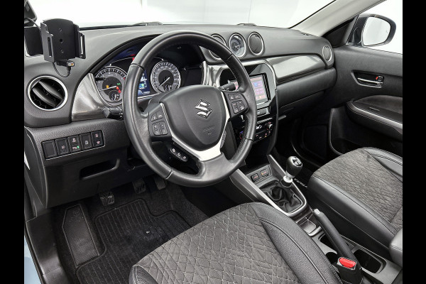 Suzuki Vitara 1.4 130PK Smart Hybrid / Panoramadak / Trekhaak / 1/2 Leder / Airco-ecc. / Pdc.V+A / Radio multimedia /
