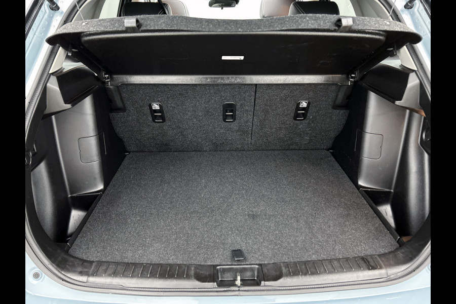 Suzuki Vitara 1.4 130PK Smart Hybrid / Panoramadak / Trekhaak / 1/2 Leder / Airco-ecc. / Pdc.V+A / Radio multimedia /