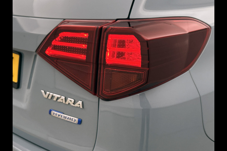 Suzuki Vitara 1.4 130PK Smart Hybrid / Panoramadak / Trekhaak / 1/2 Leder / Airco-ecc. / Pdc.V+A / Radio multimedia /