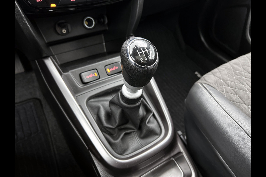 Suzuki Vitara 1.4 130PK Smart Hybrid / Panoramadak / Trekhaak / 1/2 Leder / Airco-ecc. / Pdc.V+A / Radio multimedia /