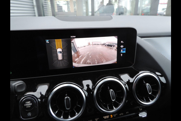 Mercedes-Benz B-Klasse 180 Launch Edition Premium Plus TREKHAAK