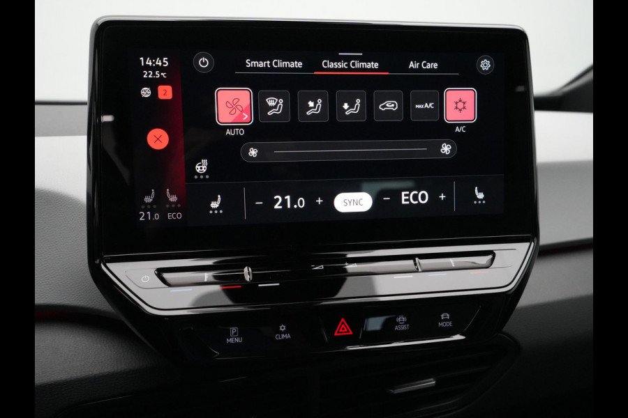 Volkswagen ID.3 First Plus 58 kWh Navigatie Carplay stoel/stuurverwarming Camera Demo TH