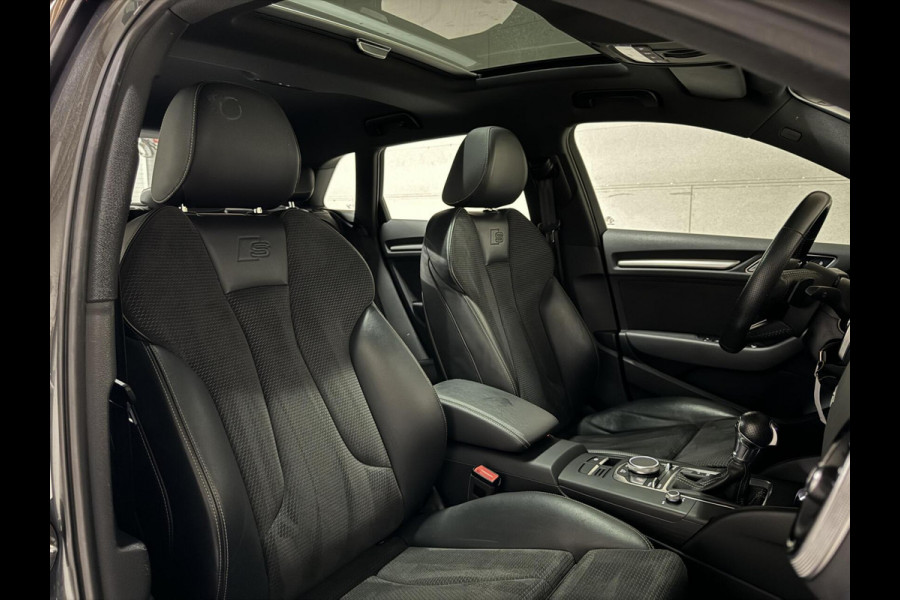 Audi A3 Sportback 35 TFSI 3x S-Line Black Edition Pano NAP