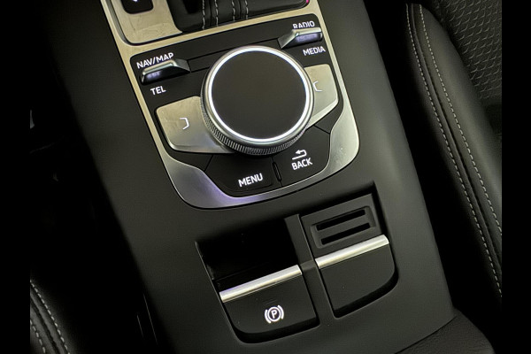 Audi A3 Sportback 35 TFSI 3x S-Line Black Edition Pano NAP