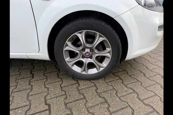 Fiat Punto Evo TwinAir Sempre, Rijklaarprijs /12 mnd Bovag garantie