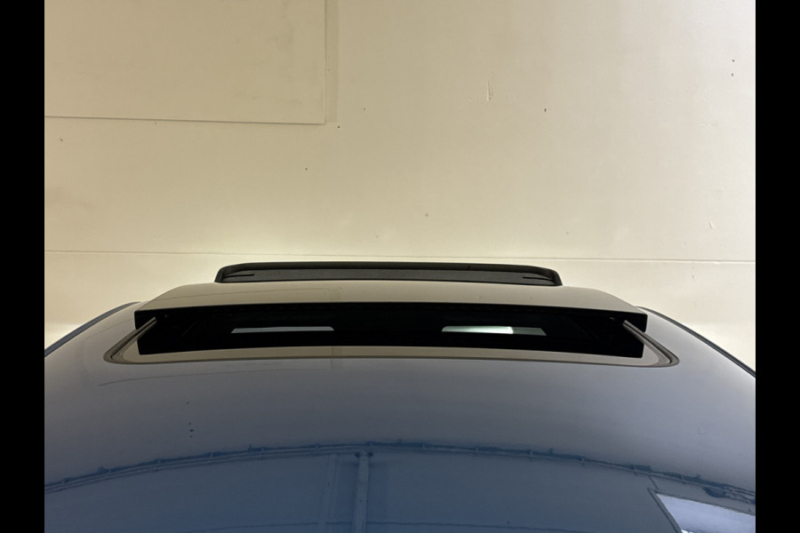 Volkswagen Arteon Shooting Brake eHYBRID 218PK DSG R-LINE BUSINESS+ TREKHAAK/360CAMERA/PANORAMADAK