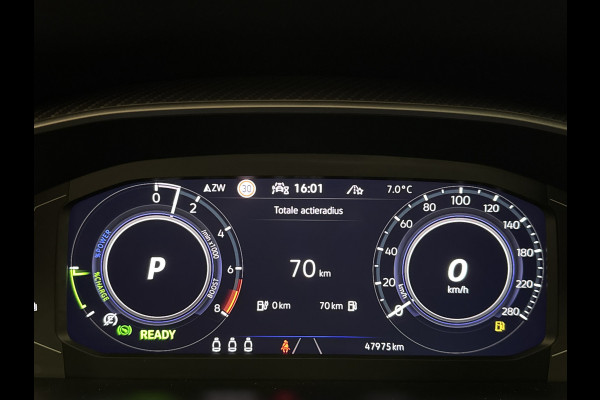 Volkswagen Arteon Shooting Brake eHYBRID 218PK DSG R-LINE BUSINESS+ TREKHAAK/360CAMERA/PANORAMADAK