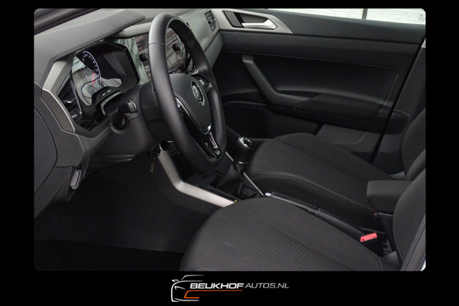 Volkswagen Polo 1.0 TSI Carplay Parkeersensoren Navi Adapt C