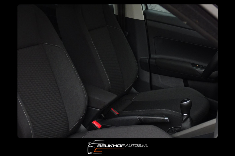 Volkswagen Polo 1.0 TSI Carplay Parkeersensoren Navi Adapt C