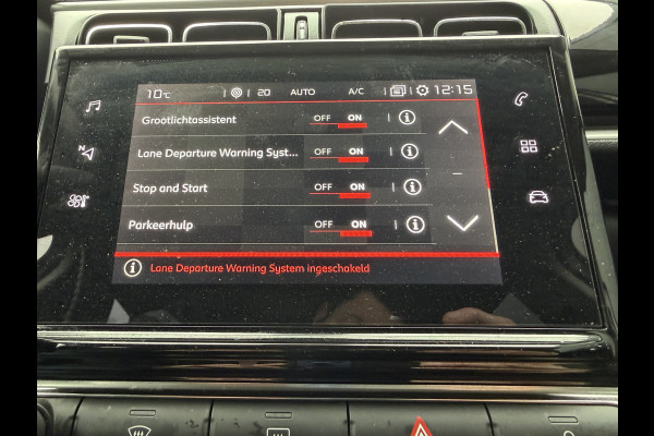 Citroën C3 110pk Shine (Keyless Entry - Camera - Navigatie - Automatische Airco - LED - Apple Carplay)
