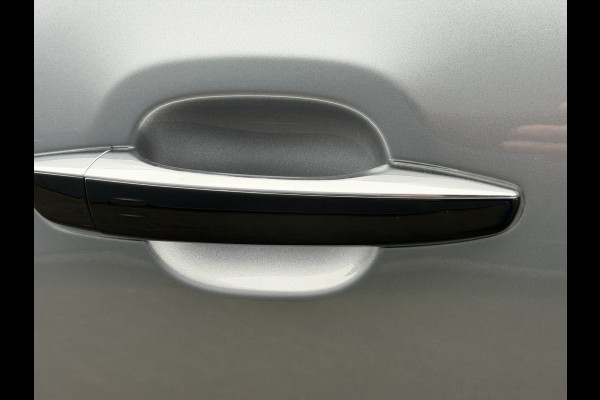 Citroën C3 110pk Shine (Keyless Entry - Camera - Navigatie - Automatische Airco - LED - Apple Carplay)