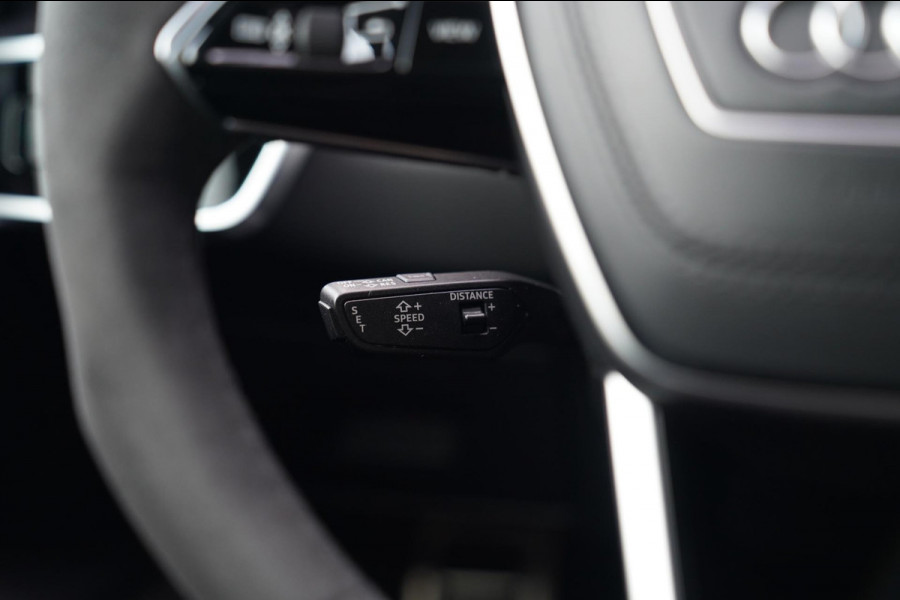 Audi RS6 Avant RS6 TFSI Quattro | B&O Advanced | Dynamic PLUS pakket | Keramisch | 360cam | HuD | Competition Velgen | Nightvision