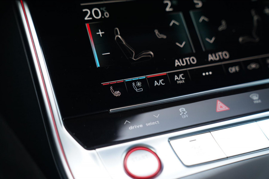 Audi RS6 Avant RS6 TFSI Quattro | B&O Advanced | Dynamic PLUS pakket | Keramisch | 360cam | HuD | Competition Velgen | Nightvision