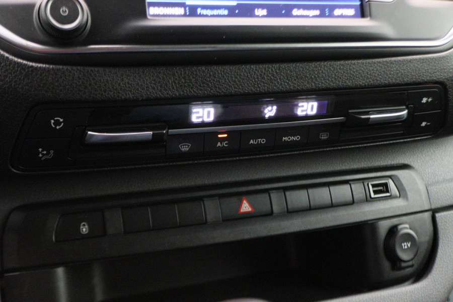 Peugeot Expert 2.0 BlueHDI 150 L3 Asphalt DC 4x4 Dangel 5-Zits, Climate, Cruise, Apple Carplay, Lane Assist, Trekhaak, PDC, 17''