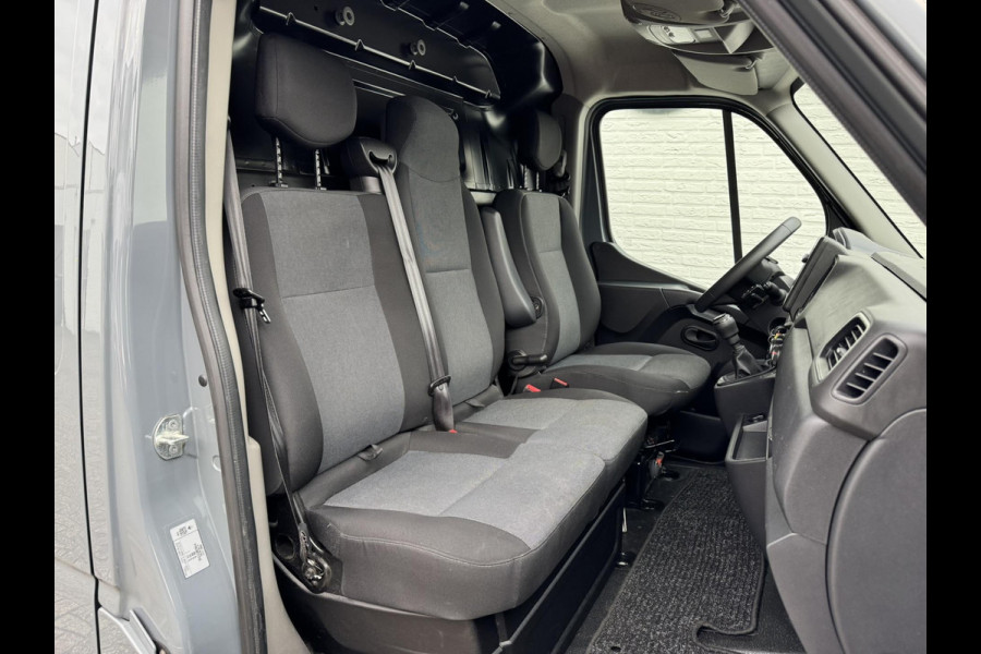 Renault Master T35 2.3 dCi 150 L3H2 Energy Work Edition Cruise control Airco Navi Apple / Android Achteruitrijcamera Sensoren v/a