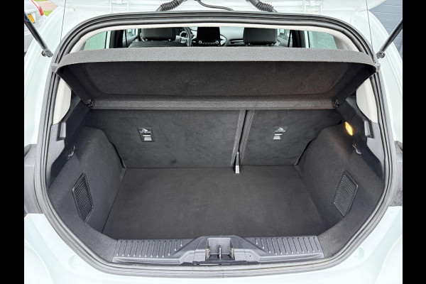 Ford Fiesta 1.0 EcoBoost Hybrid ST-Line X Navi,125pk,6 Bak,Carplay,Camera,Stoelverw,Stuurverw,Clima,Cruise,Pdc V+A,Lm velgen,N.A.P,Apk tot 04-2027