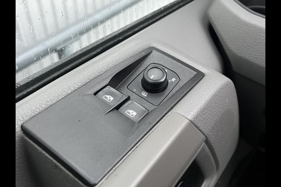 Volkswagen Crafter 35 2.0 TDI L4H3*AUTOMAAT*A/C*CAMERA*CARPLAY*