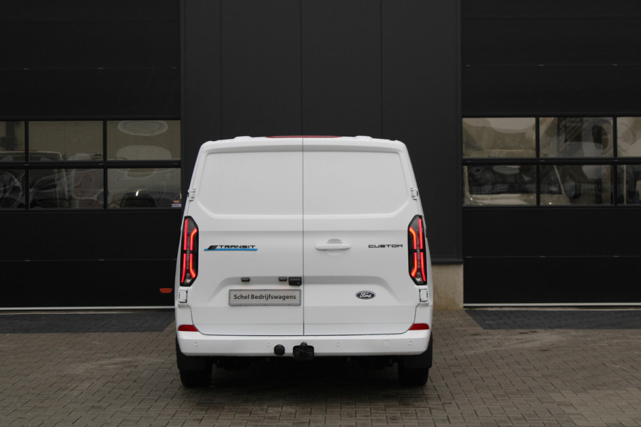 Ford E-Transit Cust. 320 L1H1 Limited 65 kWh 218pk - Trekhaak - Pro Power - Stoelverwarming - Carplay/Android - Camera - Rijklaar